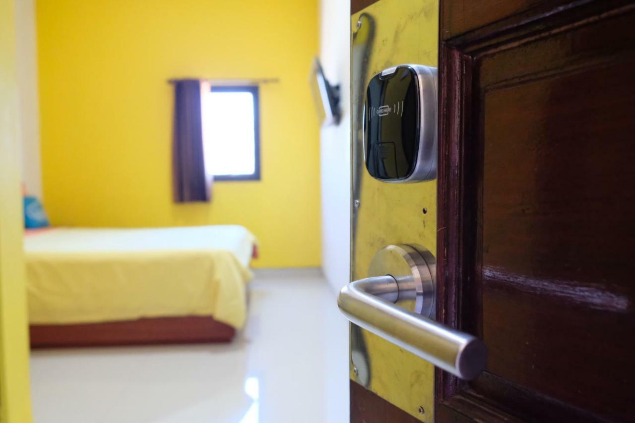 โฮเต็ล อโชฟา Hotel Sedati ภายนอก รูปภาพ